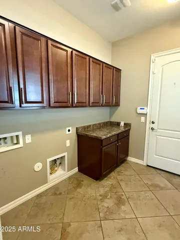 $2,595 | 5703 South Parkcrest Street, Gilbert, AZ 85298