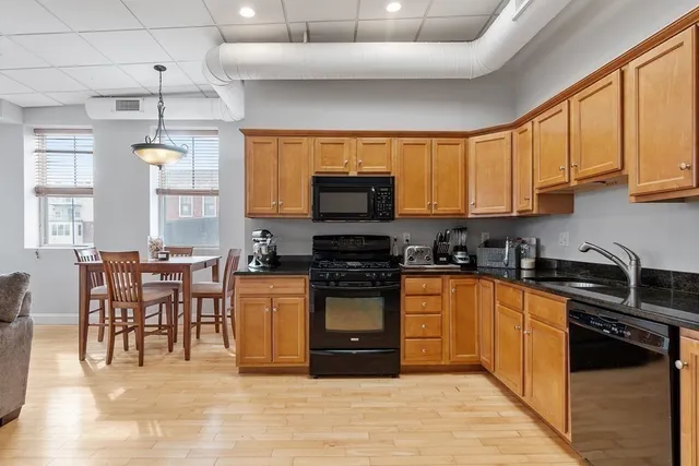 $285,000 | 24 Washington Street, Unit 402, Haverhill, MA 01832