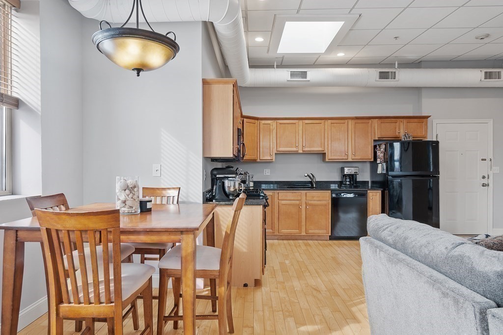 24 Washington Street, Unit 402 Haverhill, MA 01832 - Photo 6 of 24