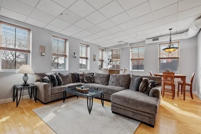 $285,000 | 24 Washington Street, Unit 402, Haverhill, MA 01832