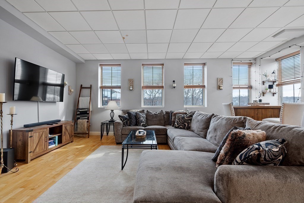 24 Washington Street, Unit 402 Haverhill, MA 01832 - Photo 9 of 24