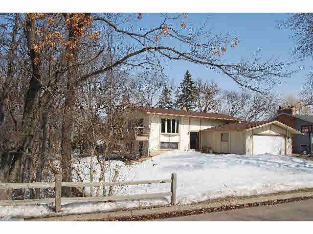 8010 60th 1/2 Avenue North New Hope, MN 55428 - Photo 2 of 18