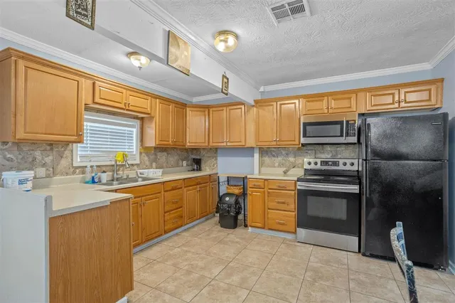 $185,500 | 116 North Lightner Avenue, Iowa, LA 70647