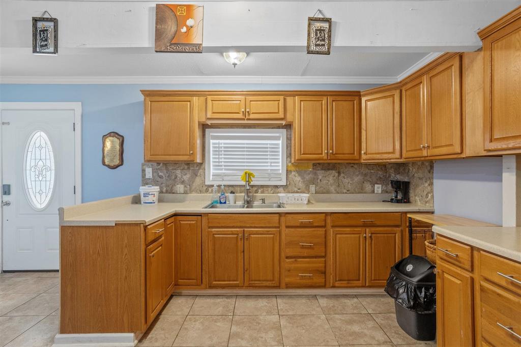 116 North Lightner Avenue Iowa, LA 70647 - Photo 3 of 14