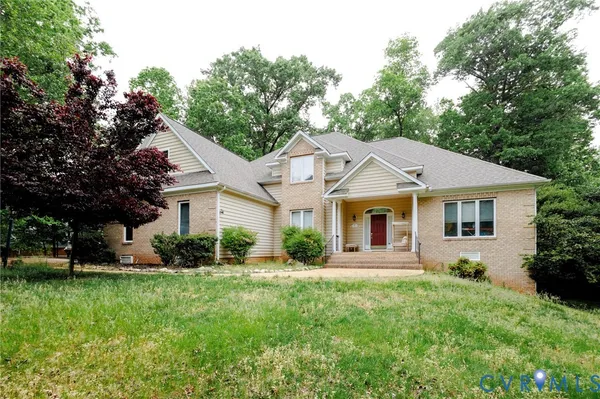 $649,900 | 8143 Seaview Drive, Chesterfield, VA 23838