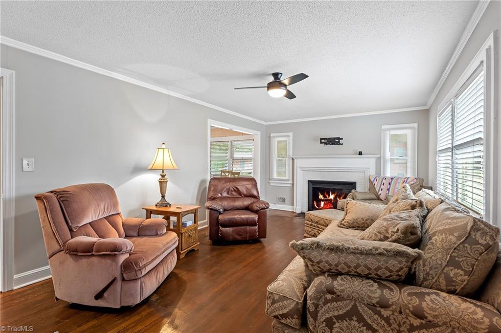 1034 Cliff Road Asheboro, NC 27203 - Photo 5 of 36 Gallery Image 5