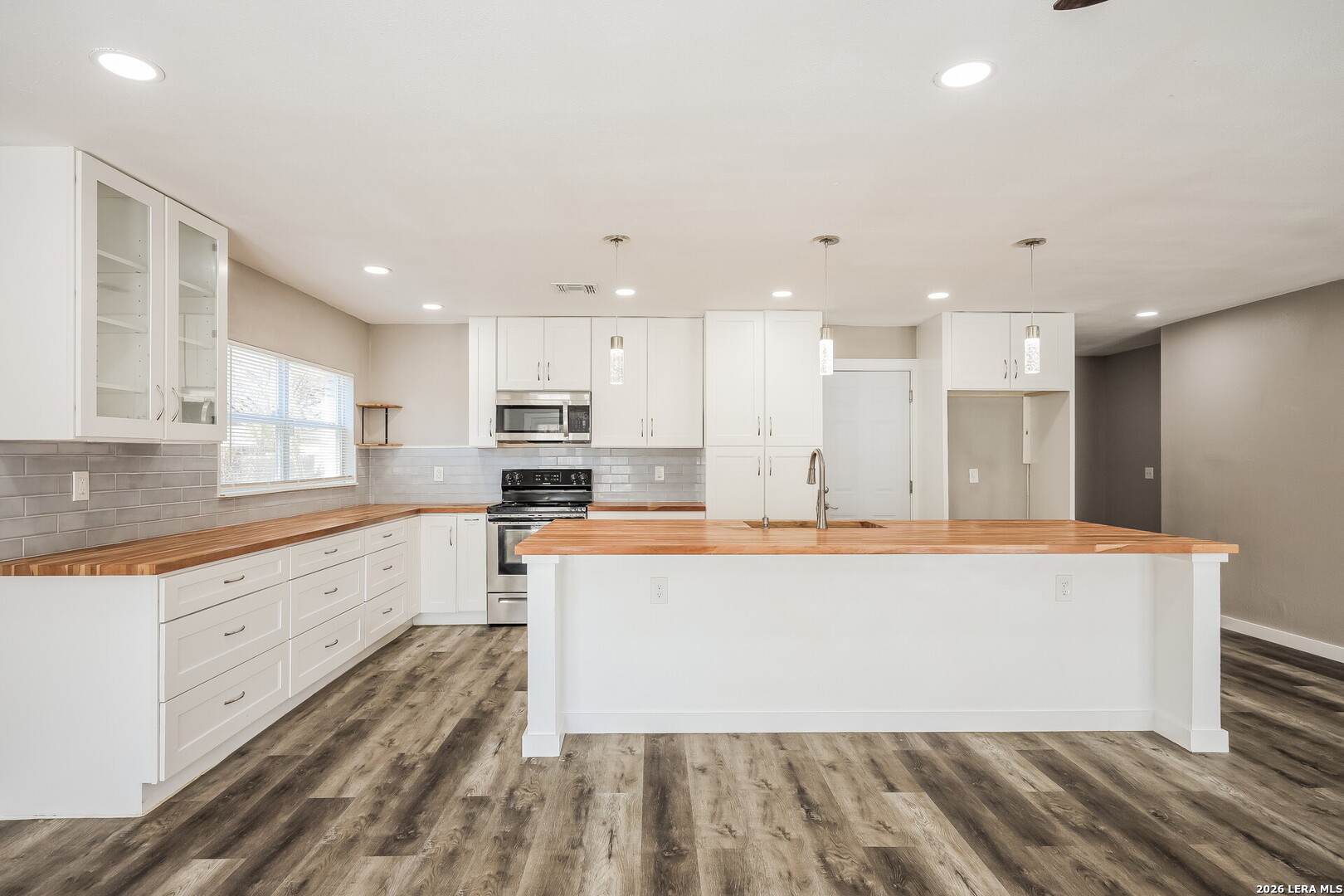 7030 Settlers Ridge Leon Valley, TX 78238 - Photo 7 of 19