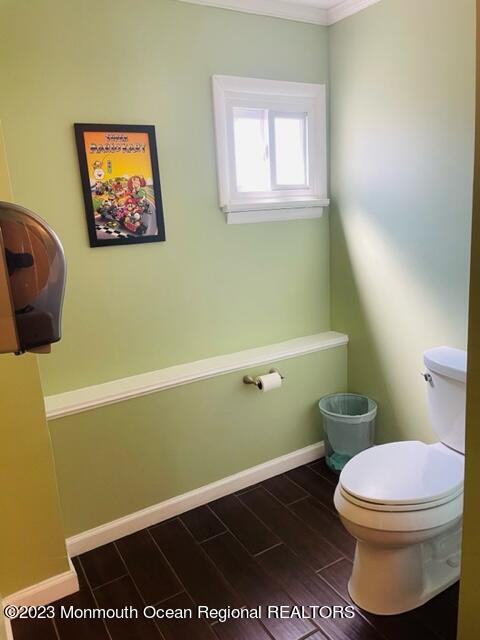 40 Alan Terrace Howell, NJ 07731 - Photo 19 of 48 a bathroom with a toilet and a vanity