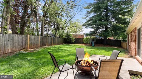 $785,000 | 314 Belmont Place Southwest, Leesburg, VA 20175