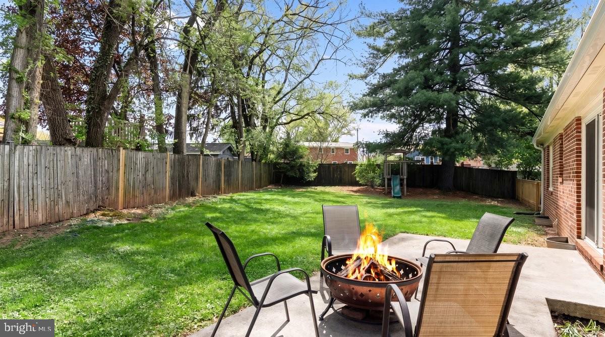 314 Belmont Place Southwest Leesburg, VA 20175 - Photo 2 of 42