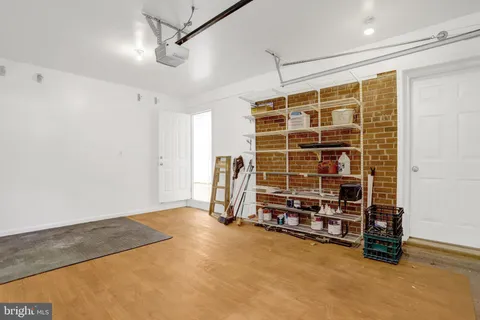 $5,000 | 2921 South Grant Street, Arlington, VA 22202