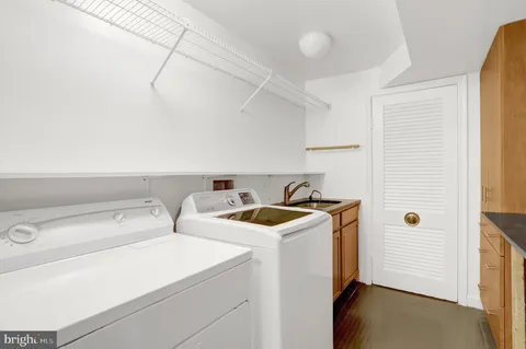 $5,000 | 2921 South Grant Street, Arlington, VA 22202