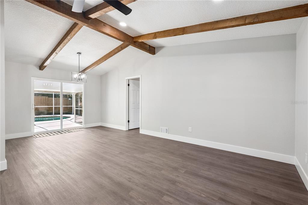 344 Ridgewood Street Altamonte Springs, FL 32701 - Photo 9 of 40 Gallery Image 9