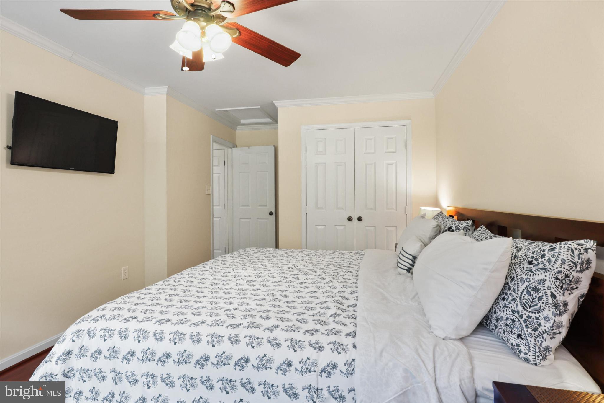 9097 Golden Sunset Lane Springfield, VA 22153 - Photo 20 of 40