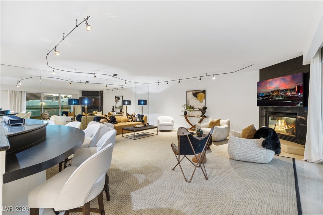 2857 Paradise Road, Unit 602 Las Vegas, NV 89109 - Photo 5 of 36