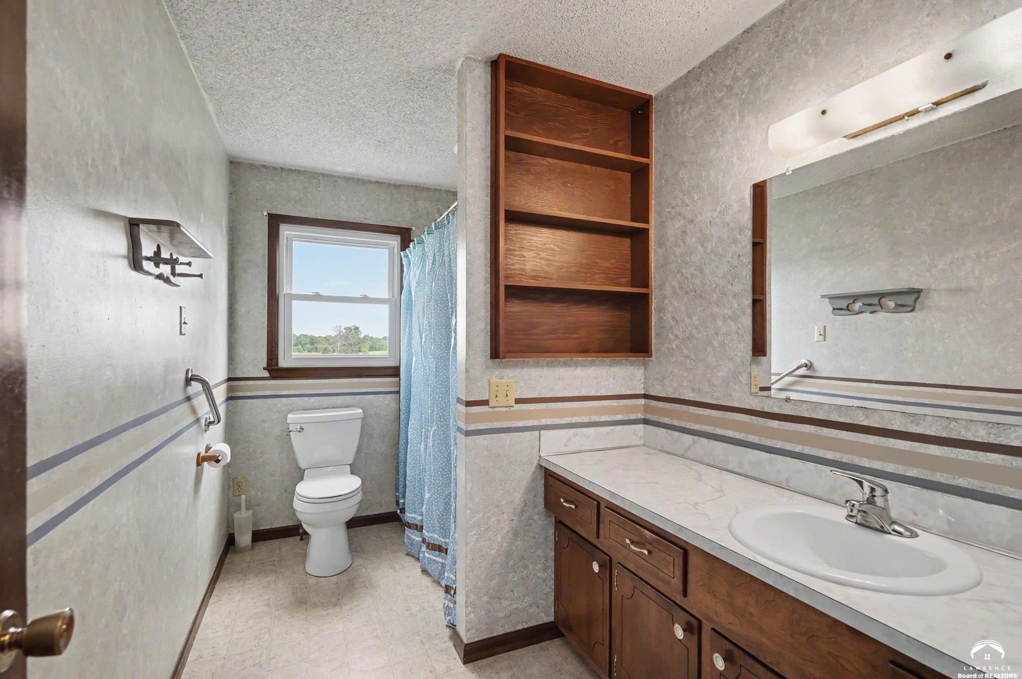 4419 Indiana Road Ottawa, KS 66067 - Photo 16 of 55