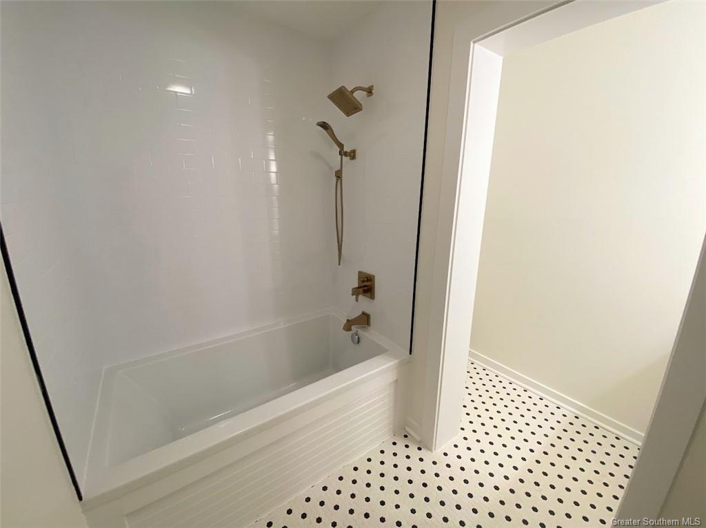 1805 Riverside Drive Lake Charles, LA 70601 - Photo 20 of 39