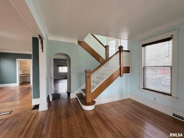 $99,900 | 452 Jefferson Street, Galesburg, IL 61401