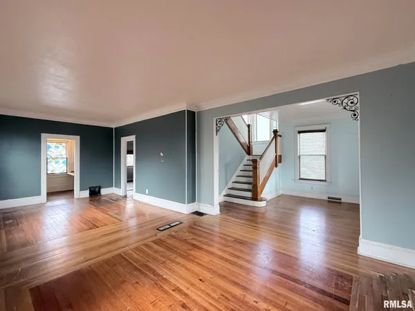 $99,900 | 452 Jefferson Street, Galesburg, IL 61401