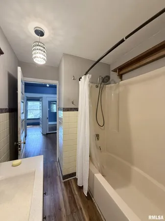 $99,900 | 452 Jefferson Street, Galesburg, IL 61401