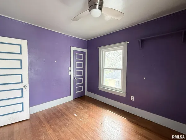 $99,900 | 452 Jefferson Street, Galesburg, IL 61401