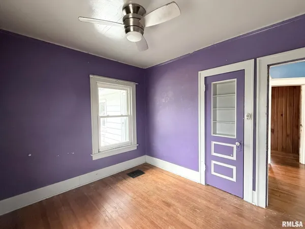 $99,900 | 452 Jefferson Street, Galesburg, IL 61401