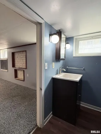 $99,900 | 452 Jefferson Street, Galesburg, IL 61401