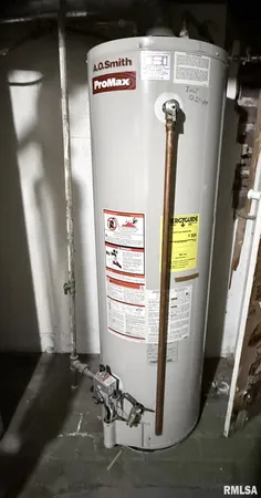 $99,900 | 452 Jefferson Street, Galesburg, IL 61401