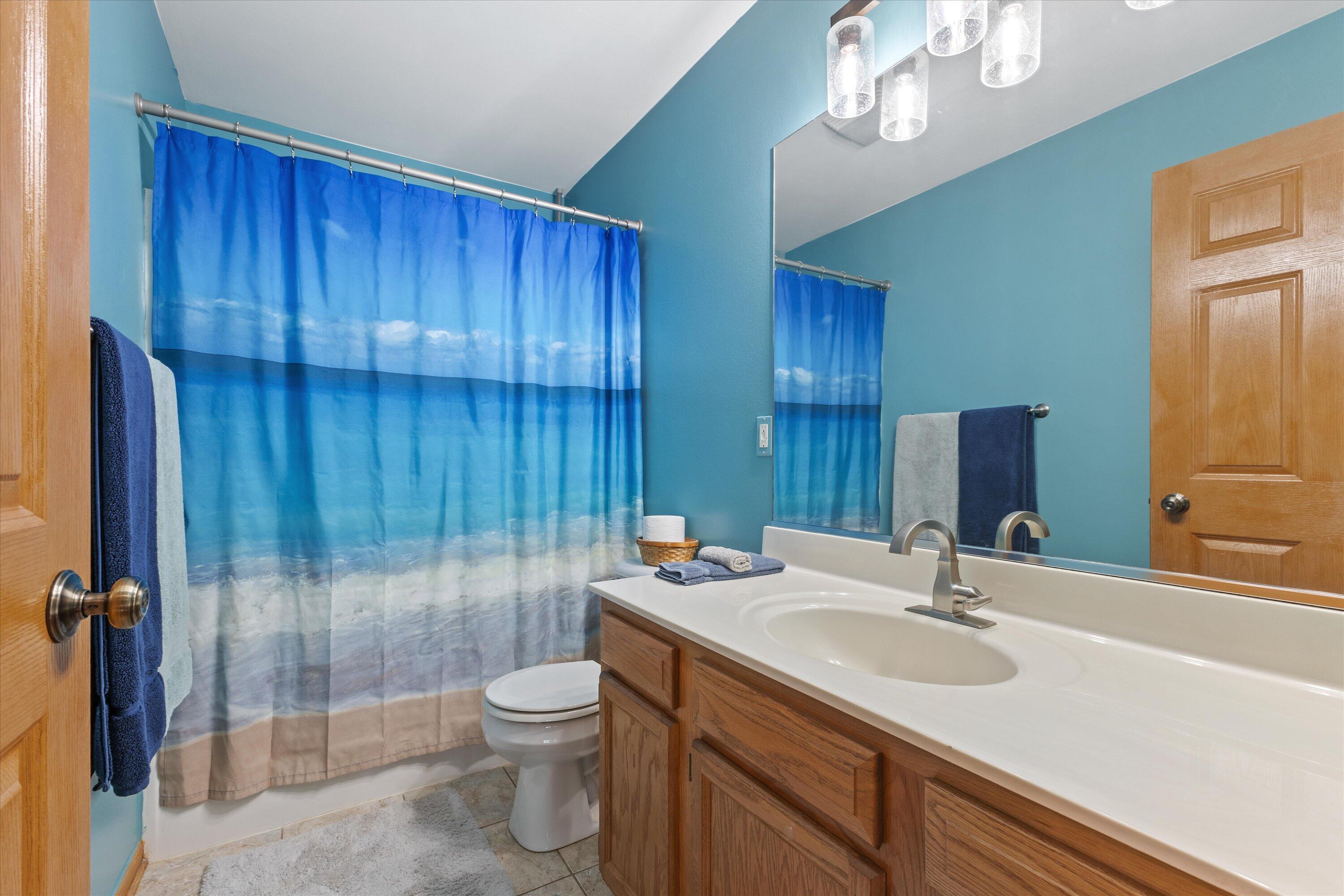3330 Wood Road Mount Pleasant, WI 53406 - Photo 30 of 46 Upper shared Full Bathroom