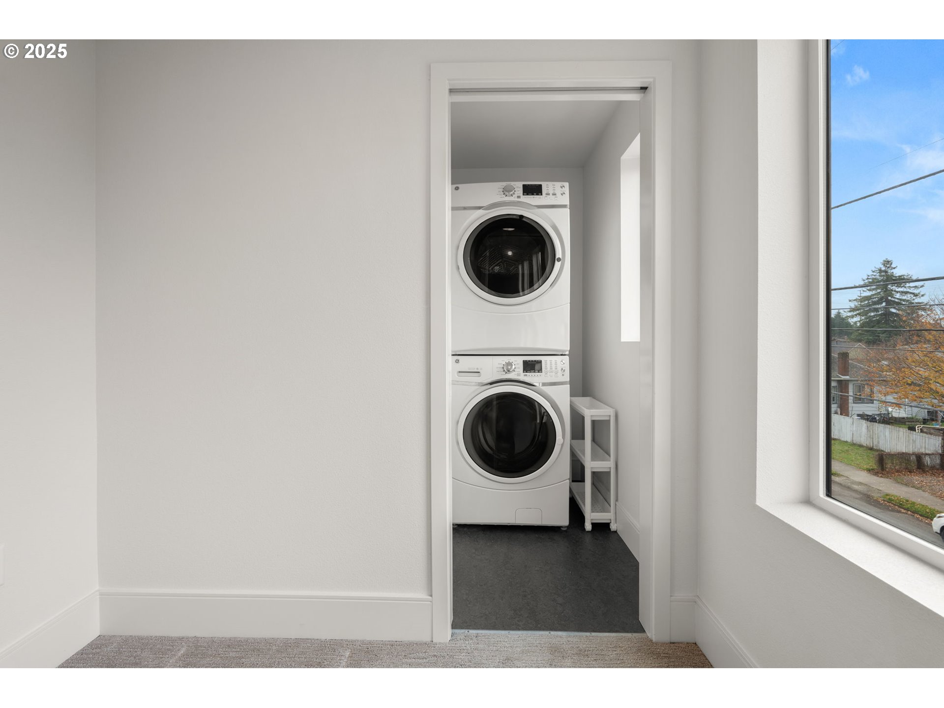 7204 Southeast Steele Street Portland, OR 97206 - Photo 27 of 37 a utility room with dryer and washer