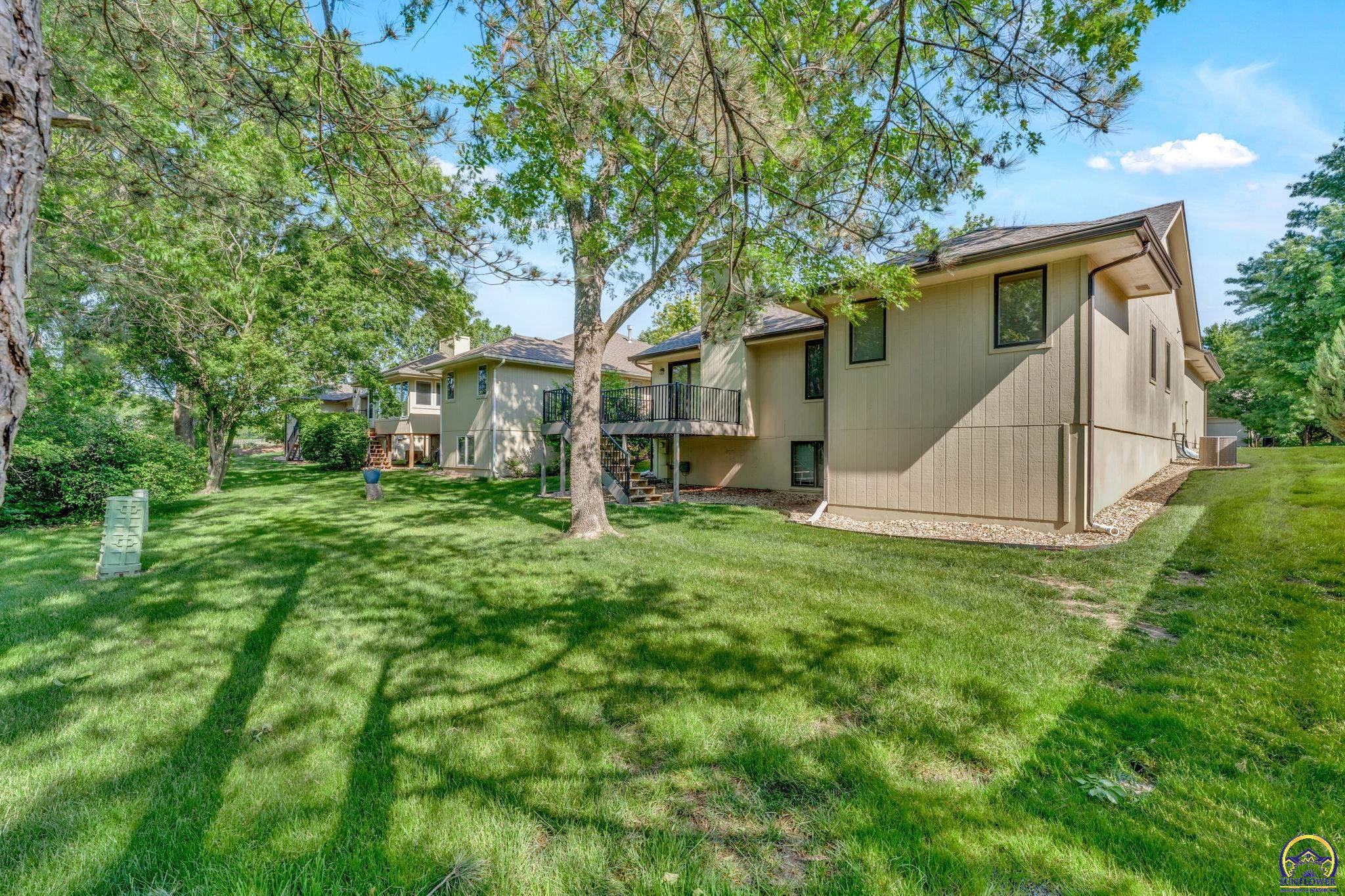 5973 Southwest 31st Street Topeka, KS 66614 - Photo 8 of 38