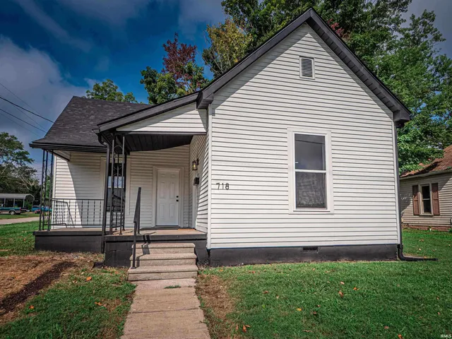 $134,800 | 718 Illinois Street, Bicknell, IN 47512