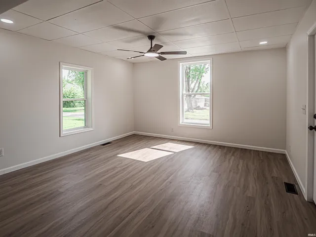 $134,800 | 718 Illinois Street, Bicknell, IN 47512