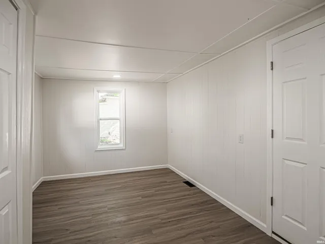 $134,800 | 718 Illinois Street, Bicknell, IN 47512