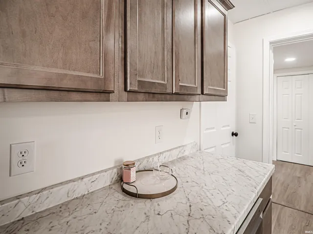 $134,800 | 718 Illinois Street, Bicknell, IN 47512