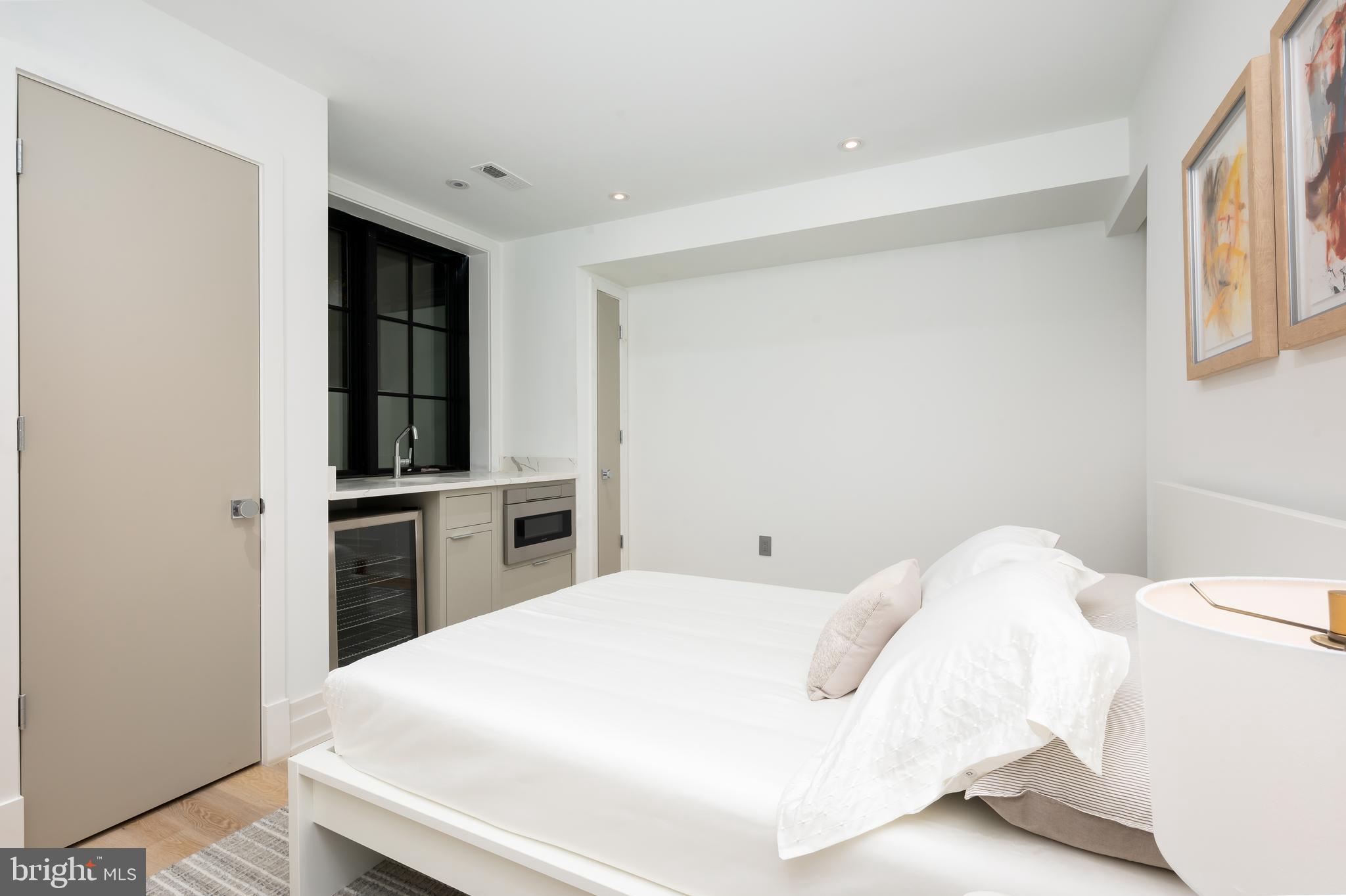 436 Q Street Northwest, Unit 1 Washington, DC 20001 - Photo 14 of 24