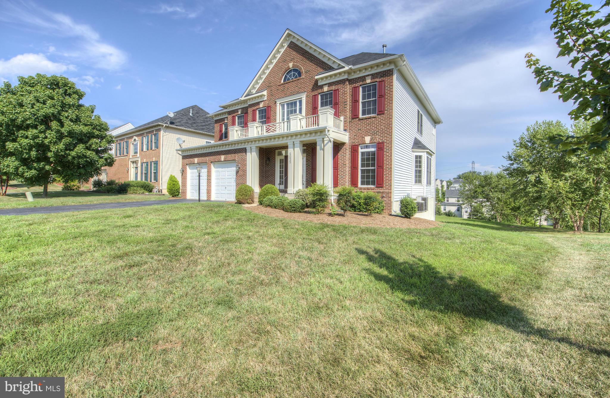 4035 Sapling Way Triangle, VA 22172 - Photo 2 of 30 Front yard