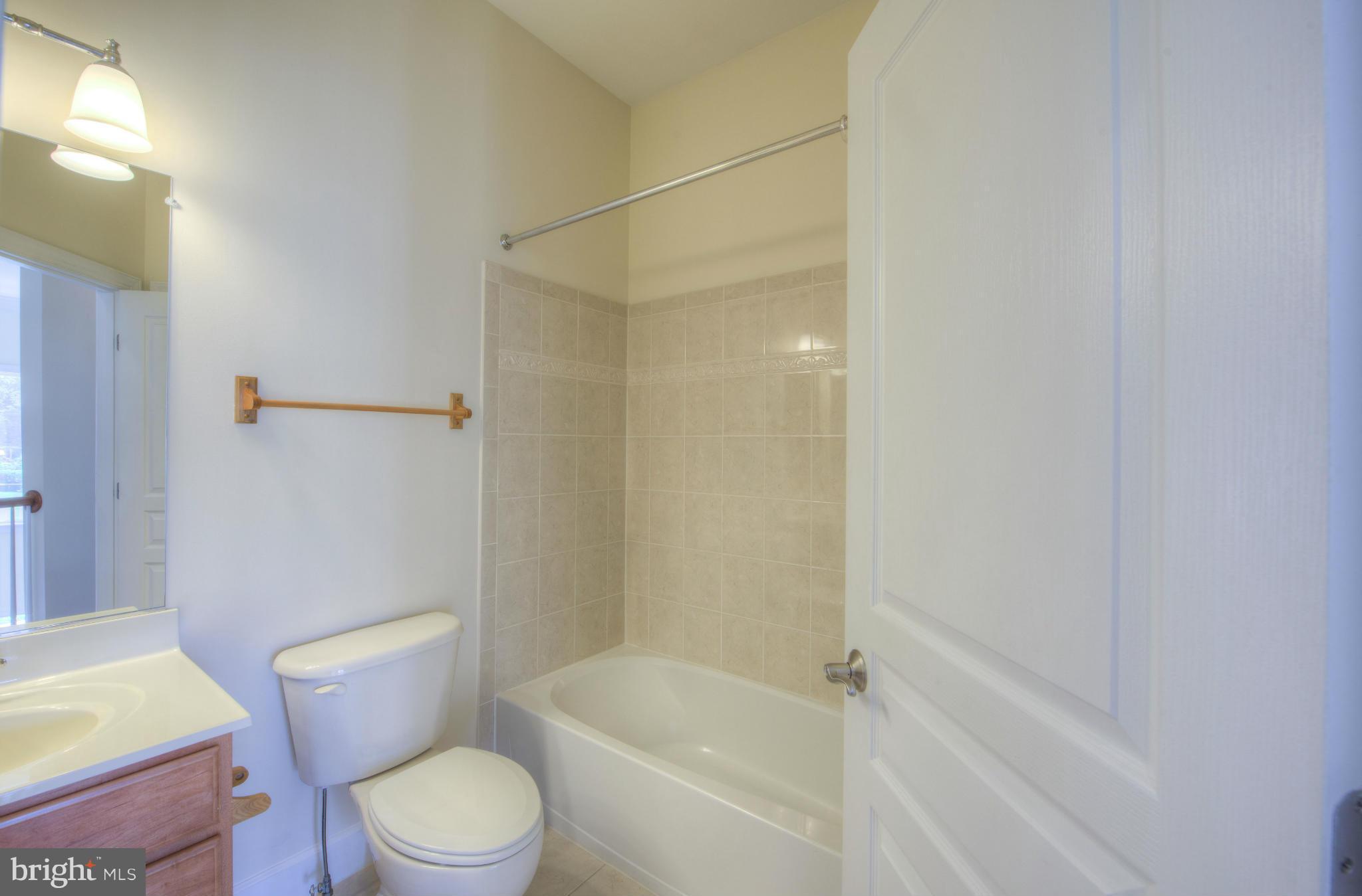 4035 Sapling Way Triangle, VA 22172 - Photo 23 of 30 Hall Bath