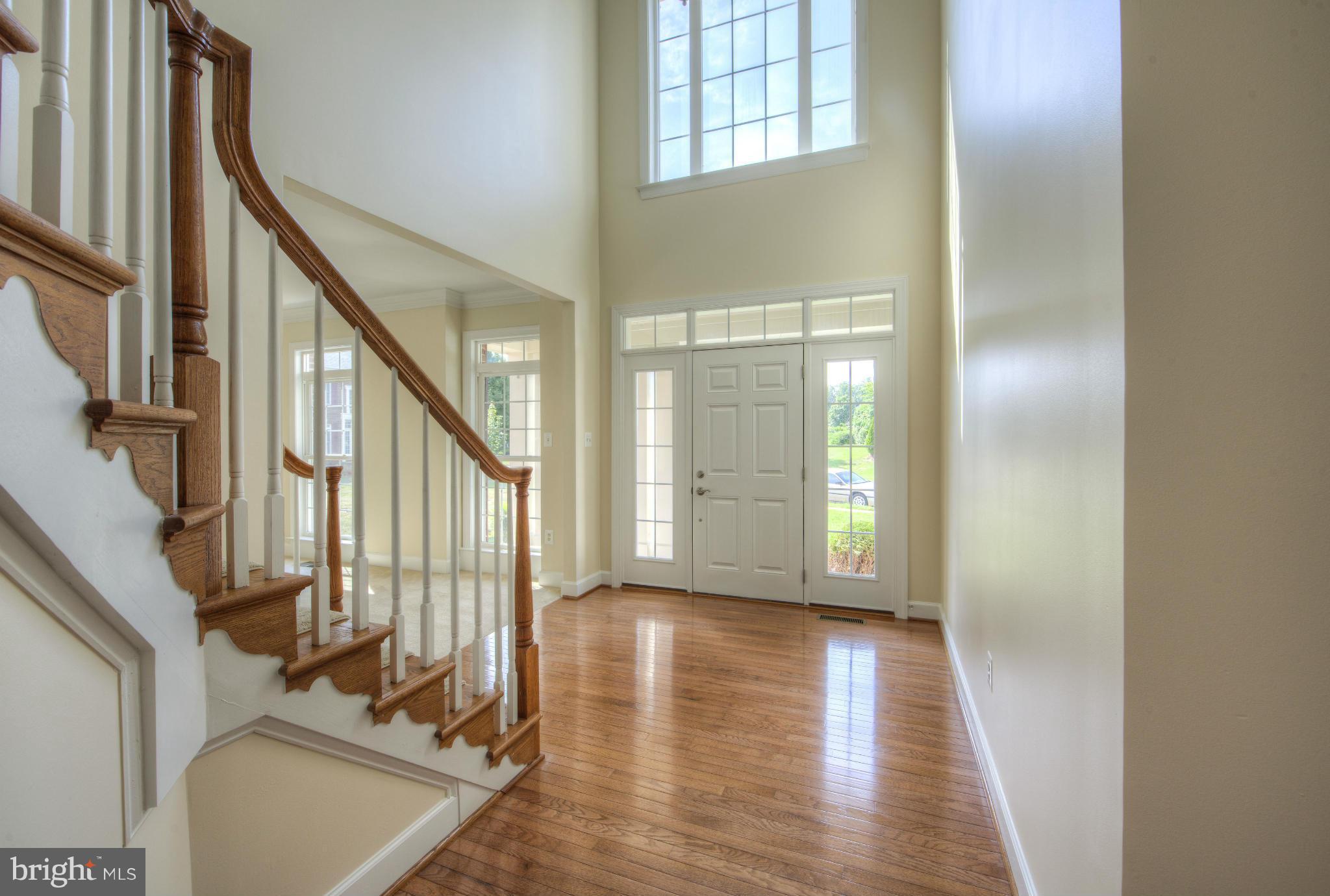 4035 Sapling Way Triangle, VA 22172 - Photo 7 of 30 Foyer