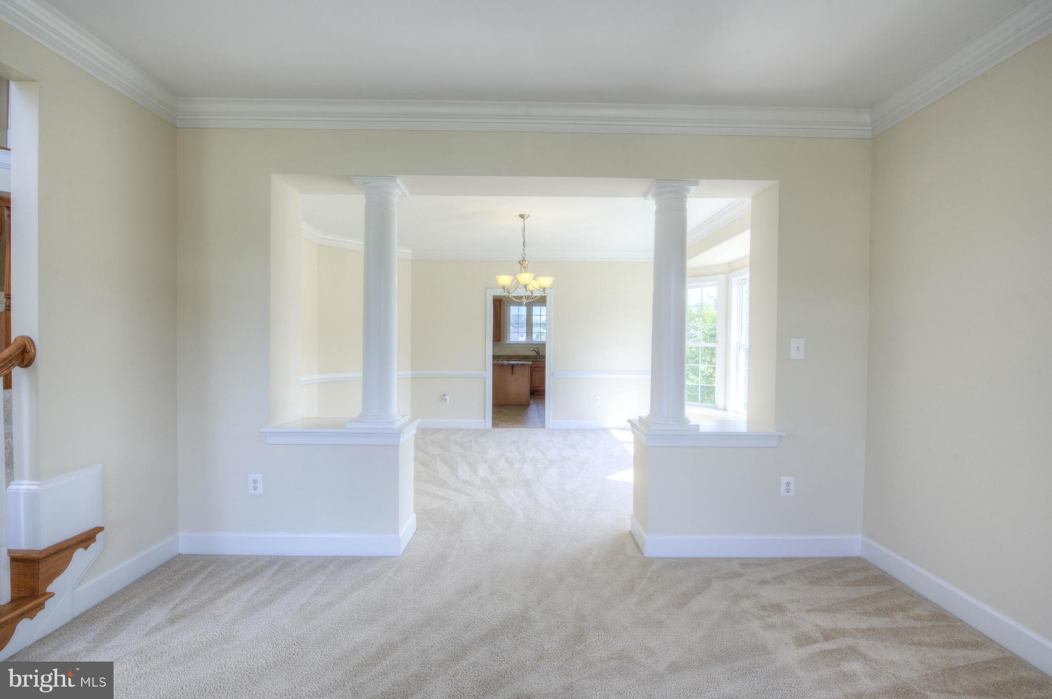 4035 Sapling Way Triangle, VA 22172 - Photo 8 of 30 Living Room