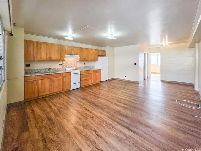 $1,700 | 526 North School Street, Unit 202, Honolulu, HI 96817