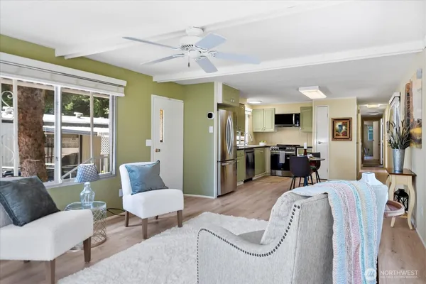 $99,990 | 4111 164th Street Southwest, Unit 61, Lynnwood, WA 98087
