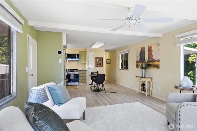 $129,950 | 4111 164th Street Southwest, Unit 61, Lynnwood, WA 98087