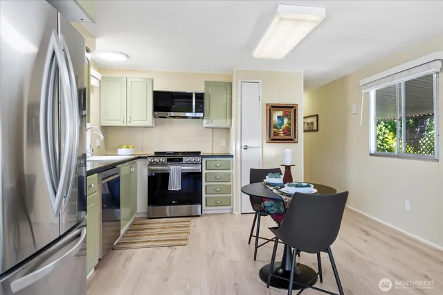 $129,950 | 4111 164th Street Southwest, Unit 61, Lynnwood, WA 98087