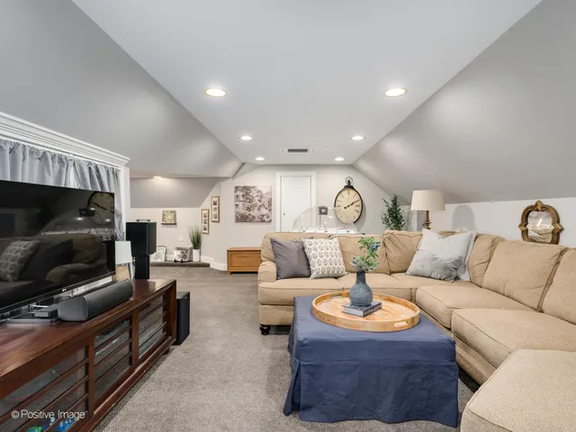 $2,850,000 | 205 Scott Avenue, Winnetka, IL 60093