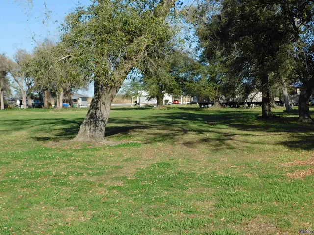 $73,500 | 3235 EAST Tbd Highway, Golden Meadow, LA 70357