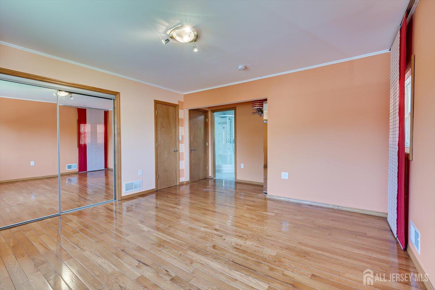 221 North Hill Road Colonia, NJ 07067 - Photo 13 of 36 Gallery Image 13