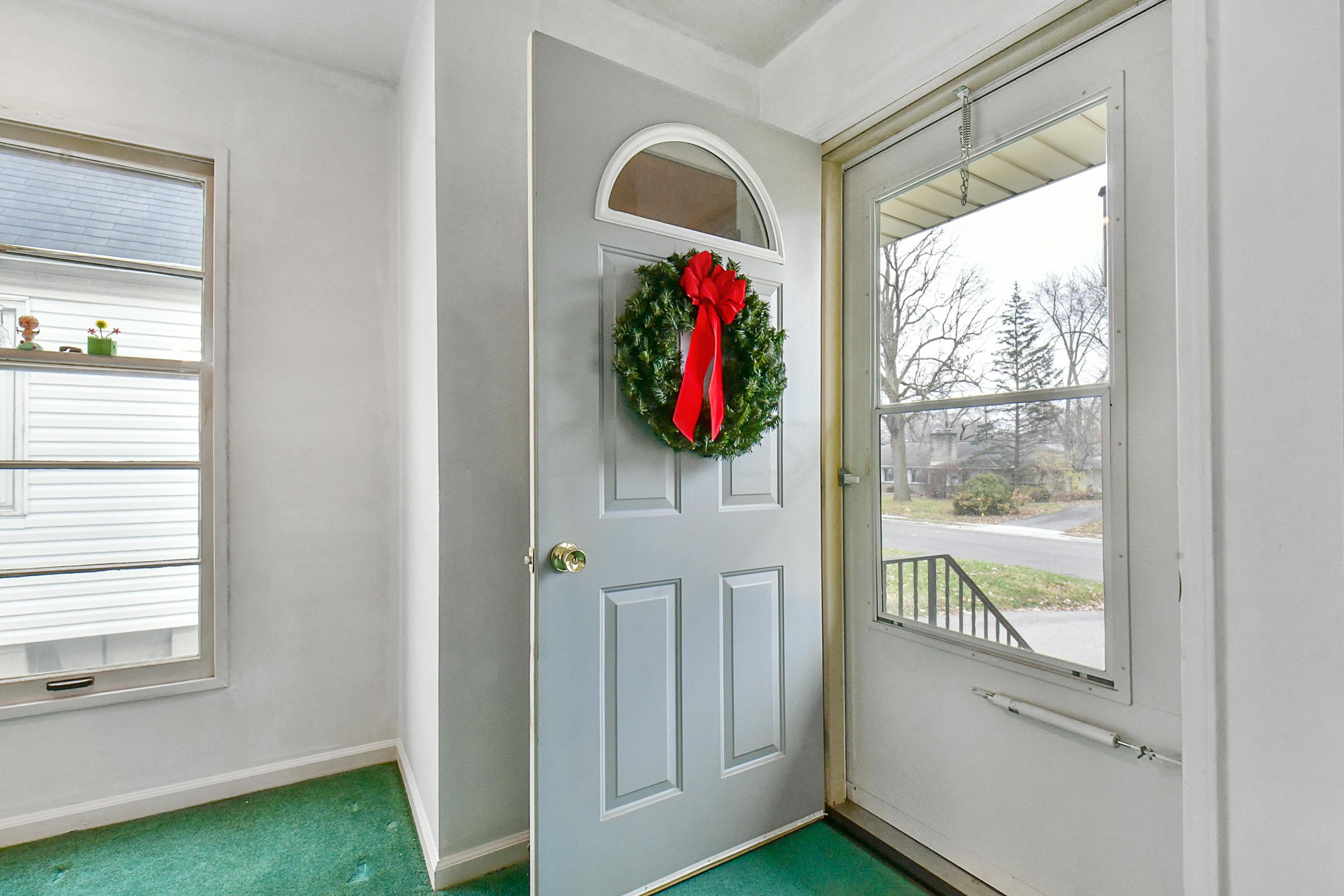 40 North Gould Road Columbus, OH 43209 - Photo 4 of 23