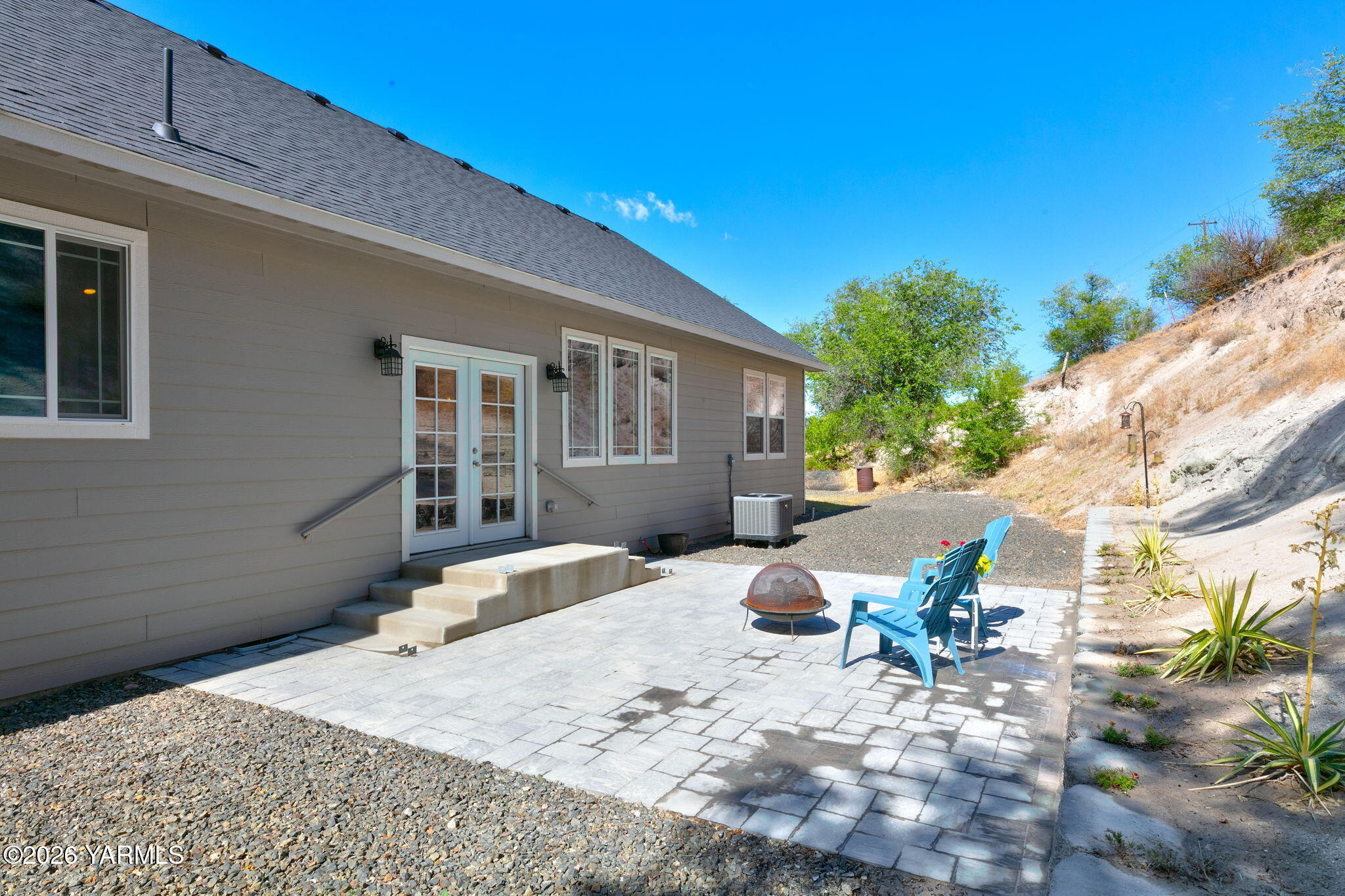 521 Collins Road Selah, WA 98942 - Photo 7 of 25 Back Patio