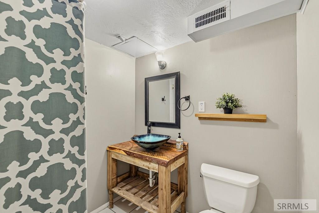149 East Main Street St. Anthony, ID 83445 - Photo 31 of 33 Basement Bathroom